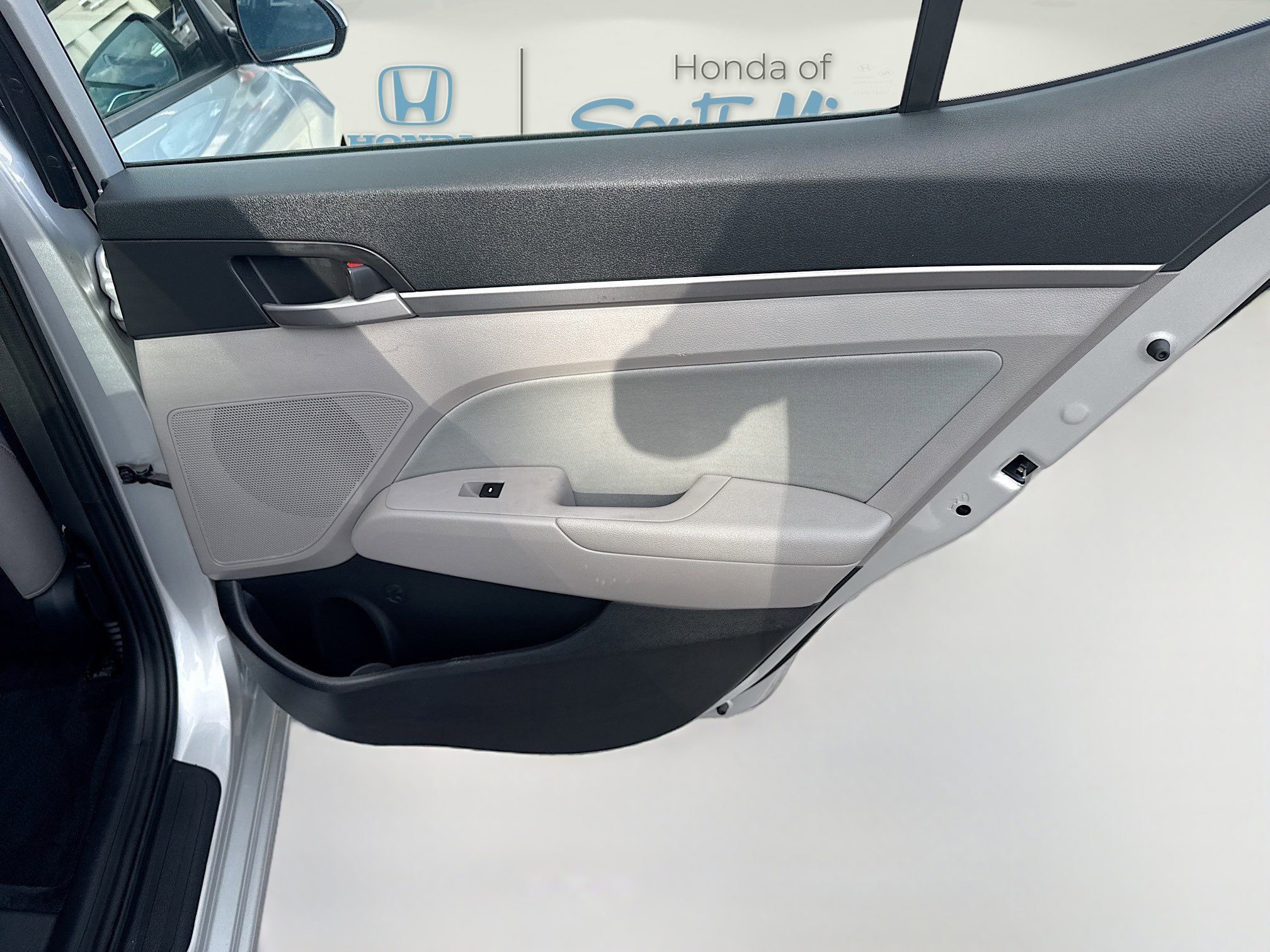 Used 2018 Hyundai Elantra SEL w/ Cargo Package image 29