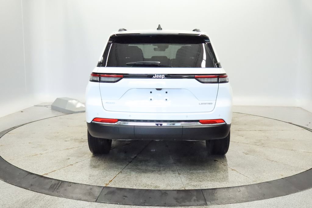 Used 2025 Jeep Grand Cherokee Limited w/ Trailer Tow Package image 4