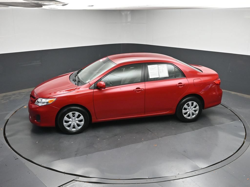 Used 2011 Toyota Corolla LE FWD image 30