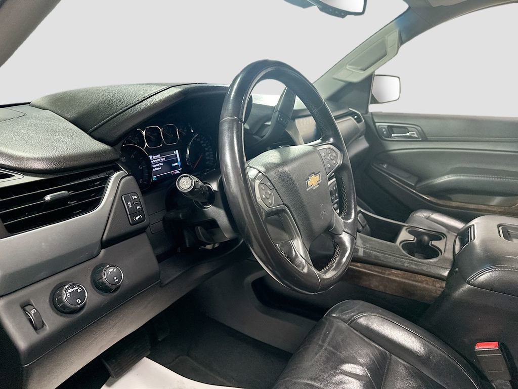 Used 2020 Chevrolet Suburban LT image 10