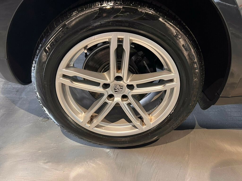 Used 2018 Porsche Macan image 12