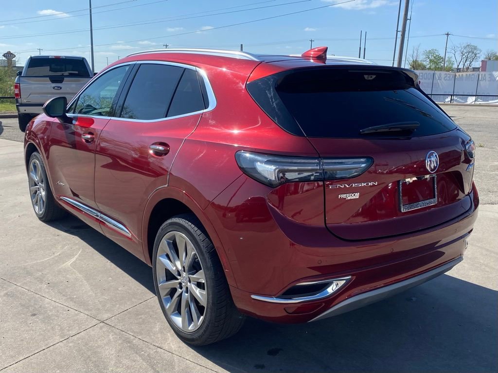 Used 2022 Buick Envision Avenir w/ Technology Package II image 3