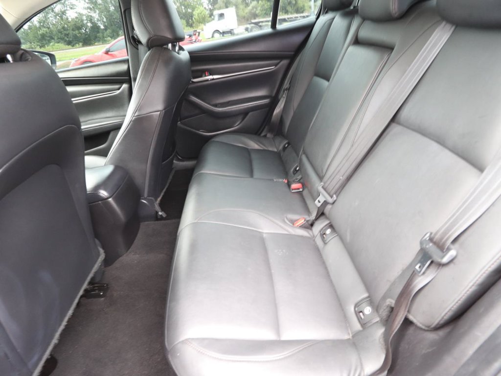 Used 2022 MAZDA MAZDA3 s FWD image 9