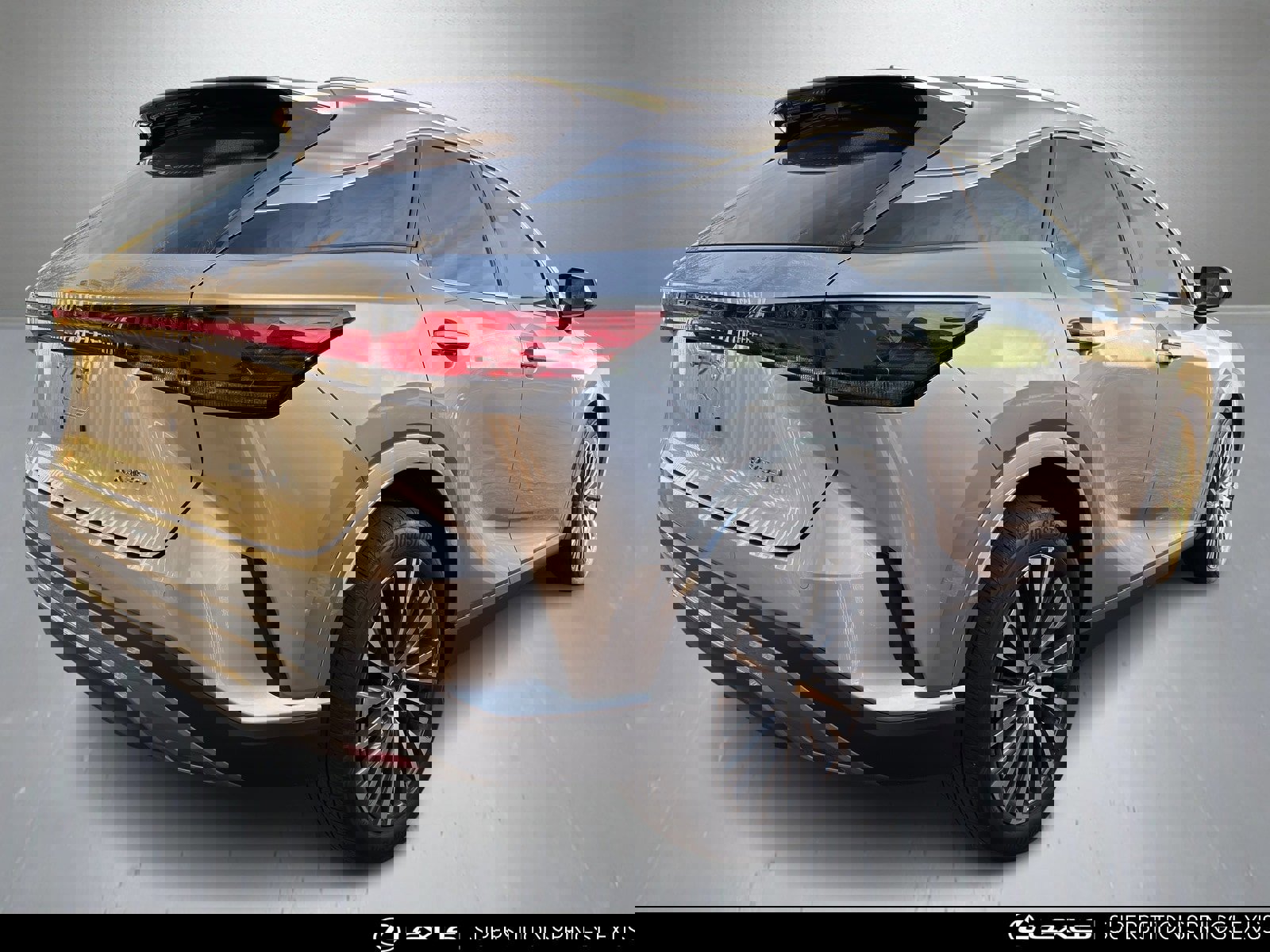 Used 2024 Lexus RX 350 Premium image 3