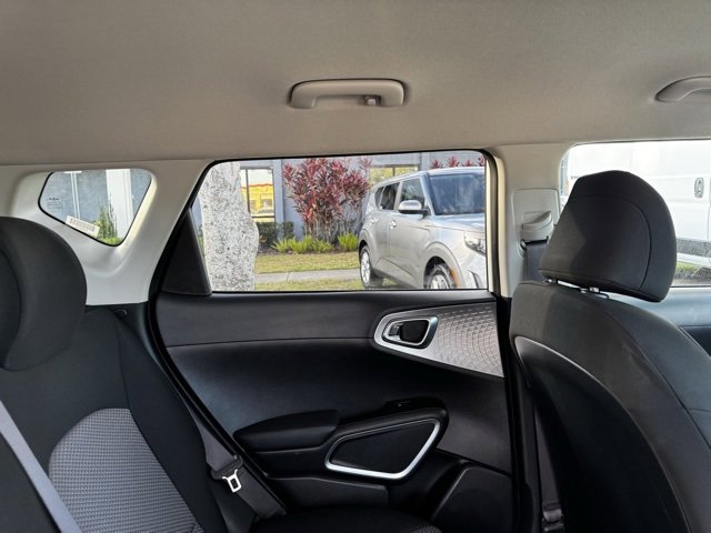 Used 2024 Kia Soul LX w/ Option Group 015 image 14