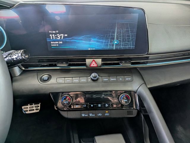 Used 2025 Hyundai Elantra SEL w/ Cargo Package FWD image 19