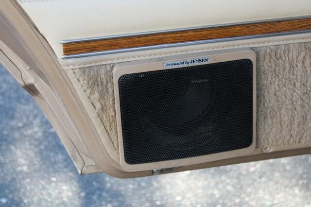 Used 1990 Jeep Grand Wagoneer image 72