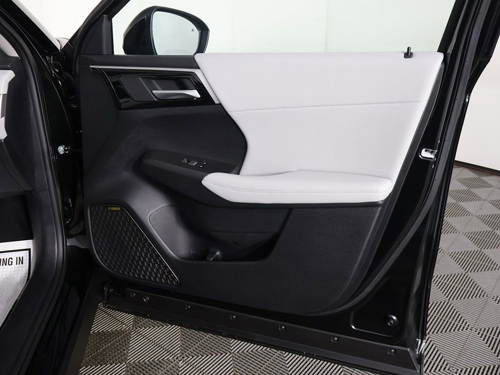 New 2025 Mitsubishi Outlander SE AWD/4WD image 28