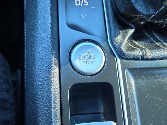 Used 2023 Volkswagen Atlas Cross Sport SE image 24