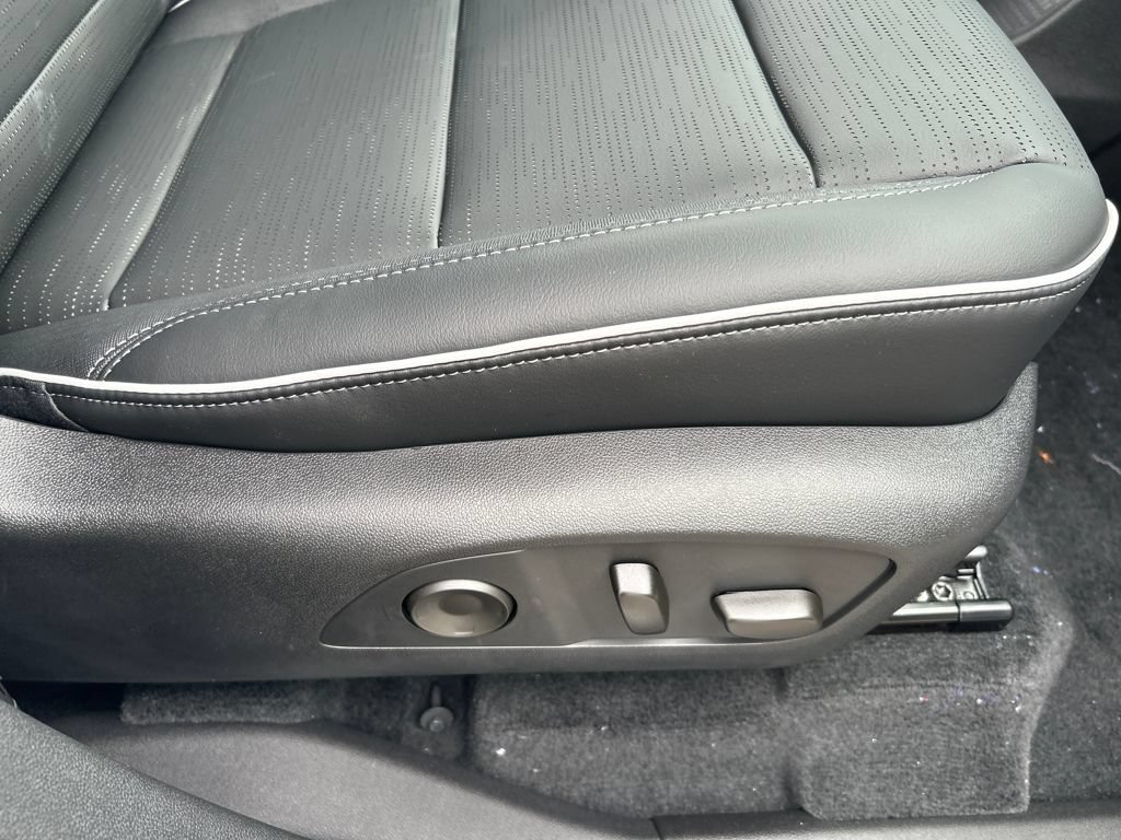 New 2026 Buick Enclave Sport Touring w/ Power Package FWD image 34