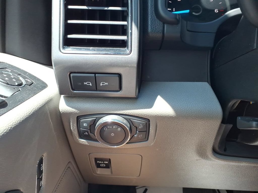 Certified 2019 Ford F150 XLT w/ Max Trailer Tow Package AWD/4WD image 14