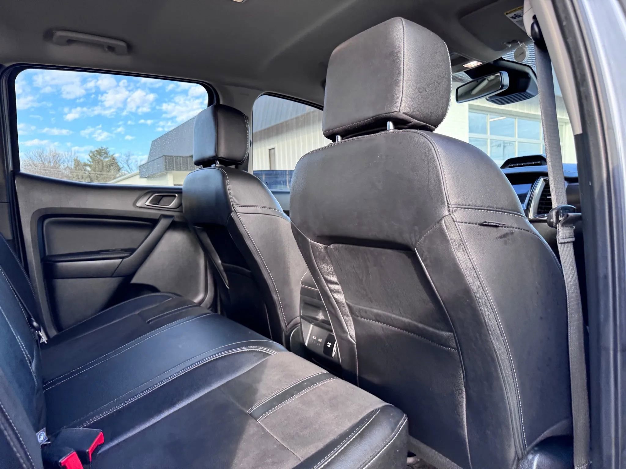 Used 2022 Ford Ranger Lariat w/ Tremor Off-Road Package image 11