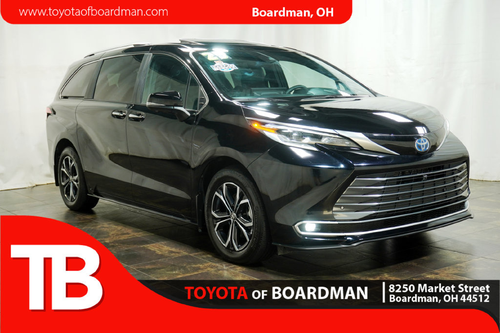Used 2025 Toyota Sienna Platinum