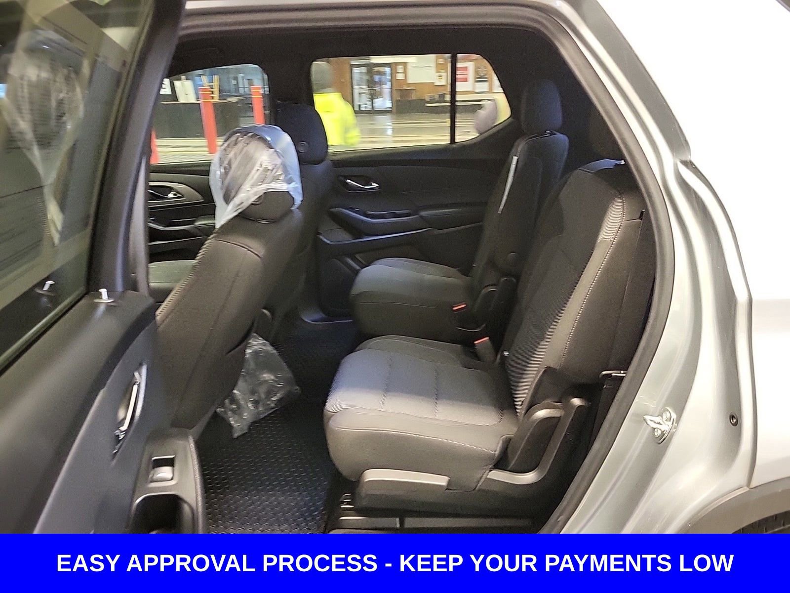 Used 2023 Chevrolet Traverse LT image 7