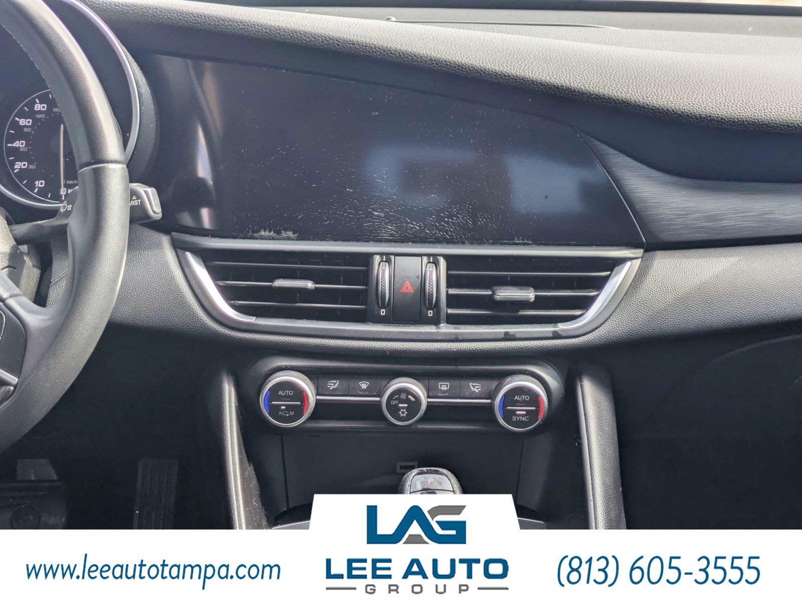 Used 2017 Alfa Romeo Giulia AWD image 16
