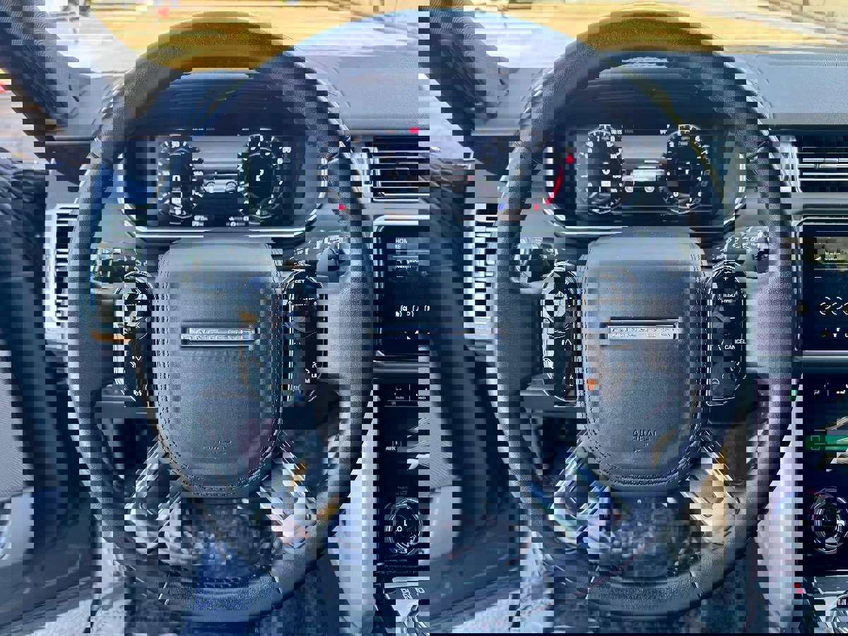 Used 2019 Land Rover Range Rover Supercharged AWD/4WD image 17