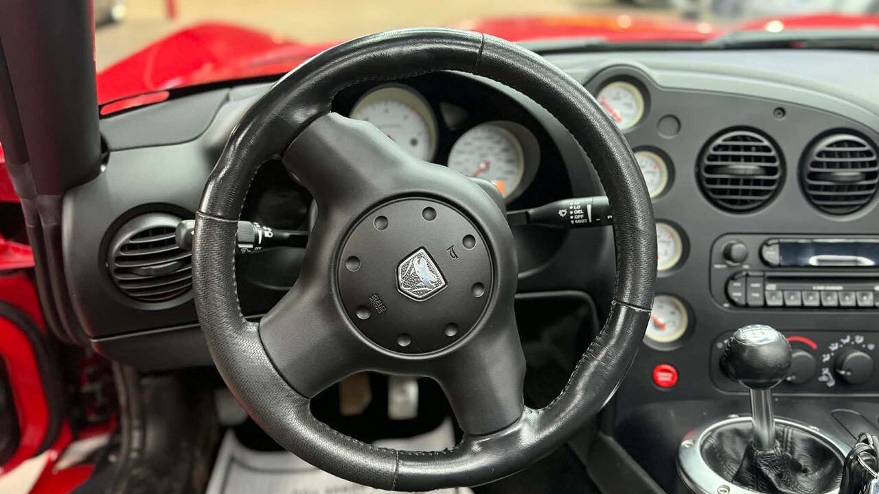 Used 2005 Dodge Viper SRT-10 image 22