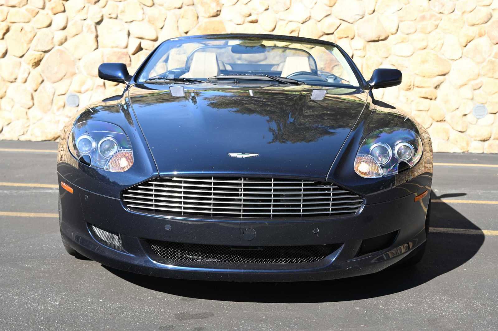 Used 2007 Aston Martin DB9 Volante image 2