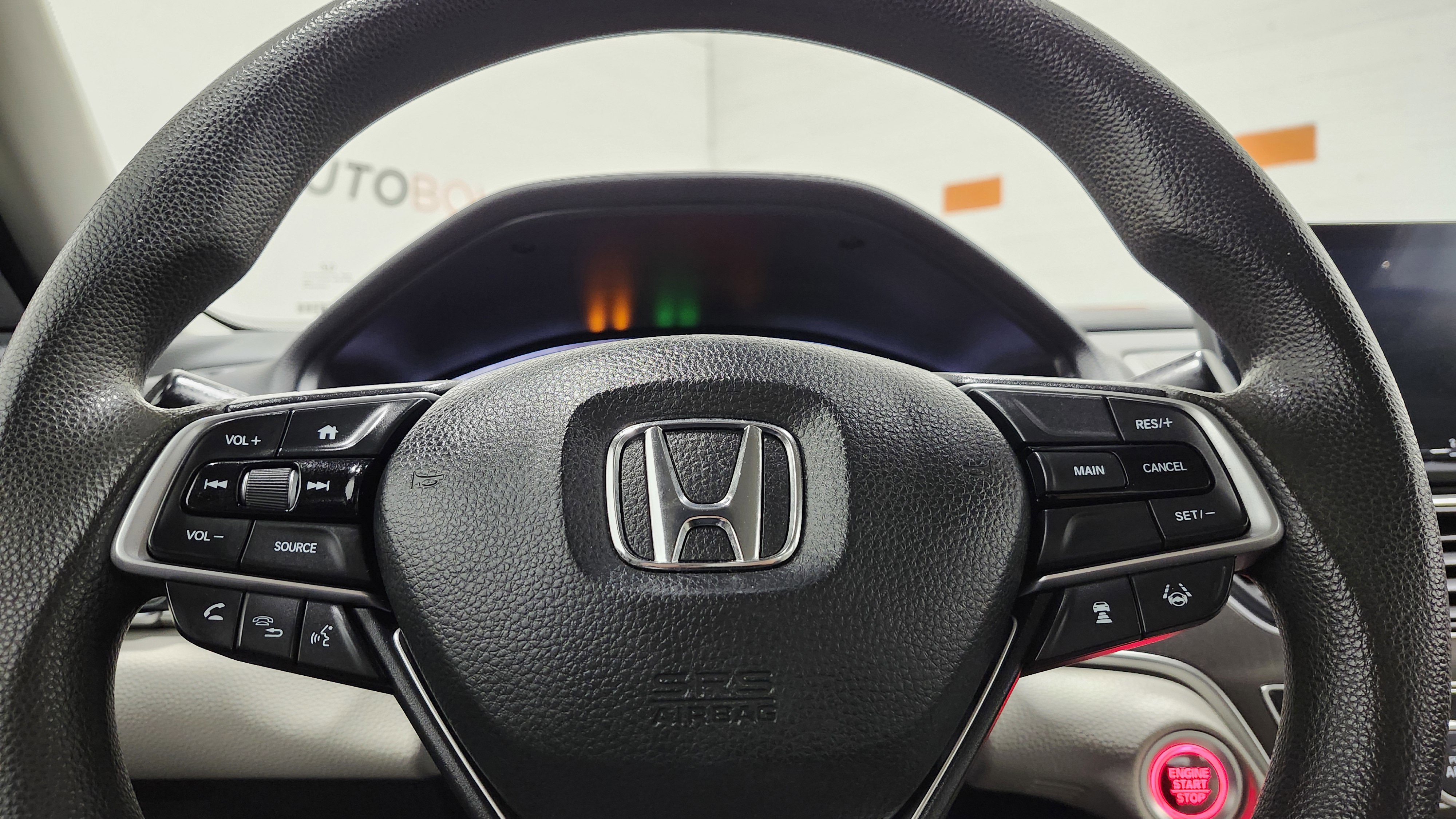 Used 2018 Honda Accord LX image 24