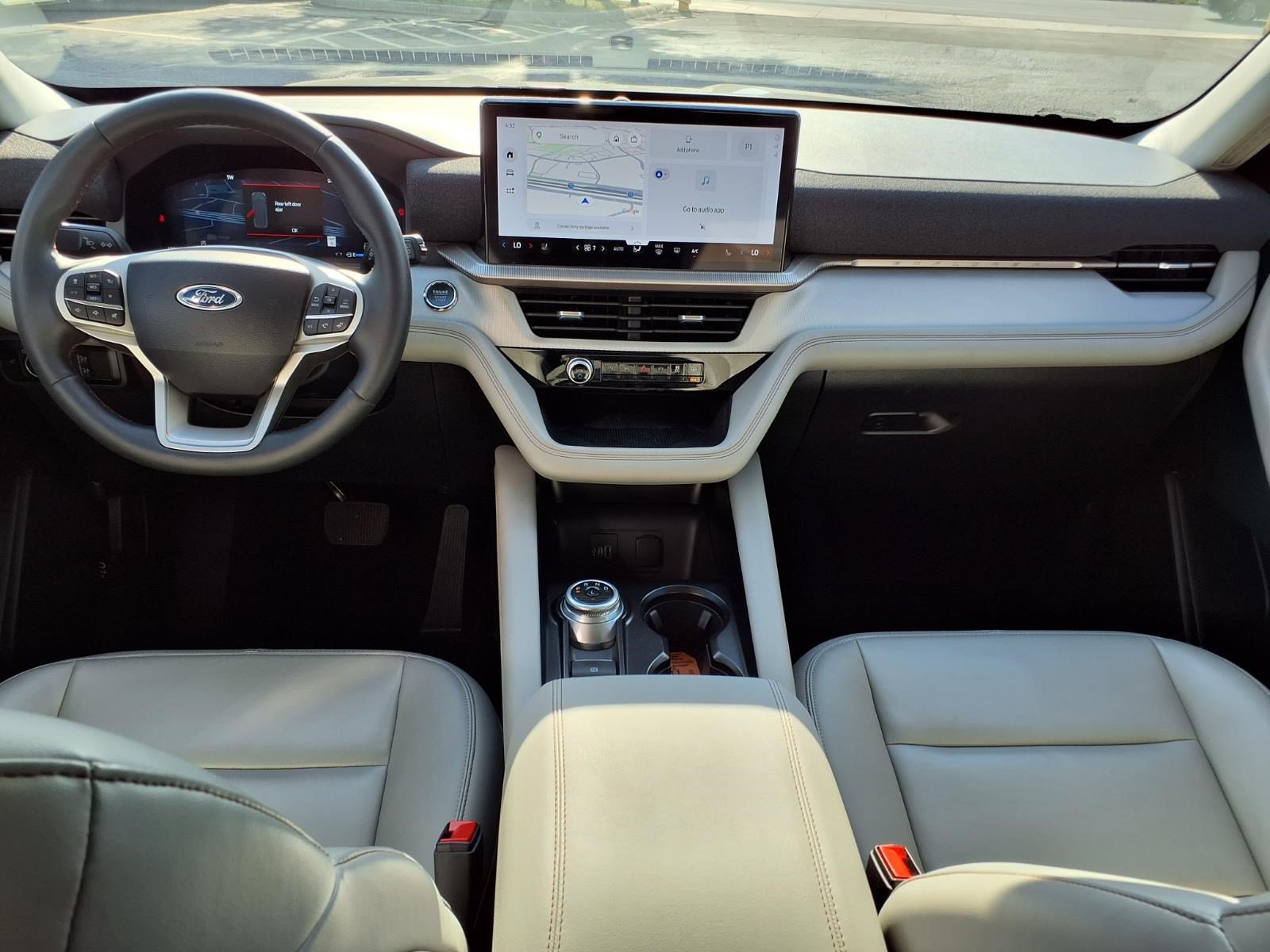 Certified 2026 Ford Explorer Active w/ Active Comfort Package RWD image 12