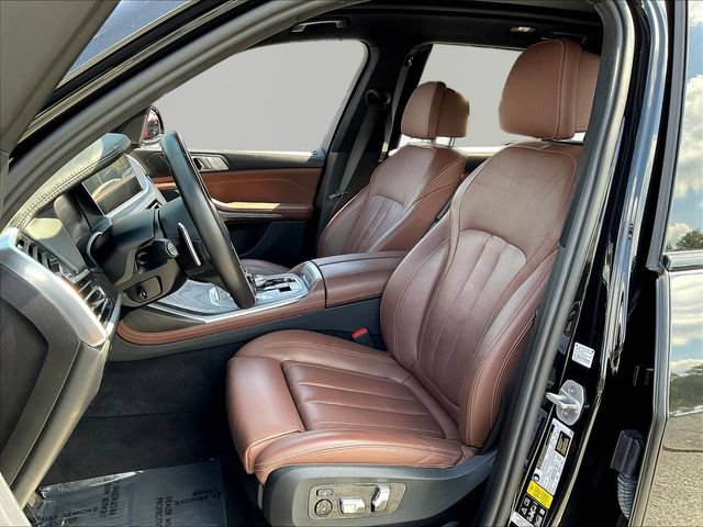 Used 2022 BMW X7 M50i AWD/4WD image 23