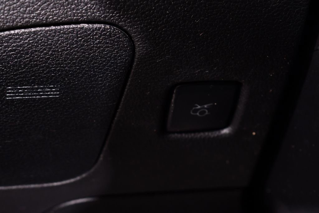 Used 2018 Ford Mustang Premium image 29