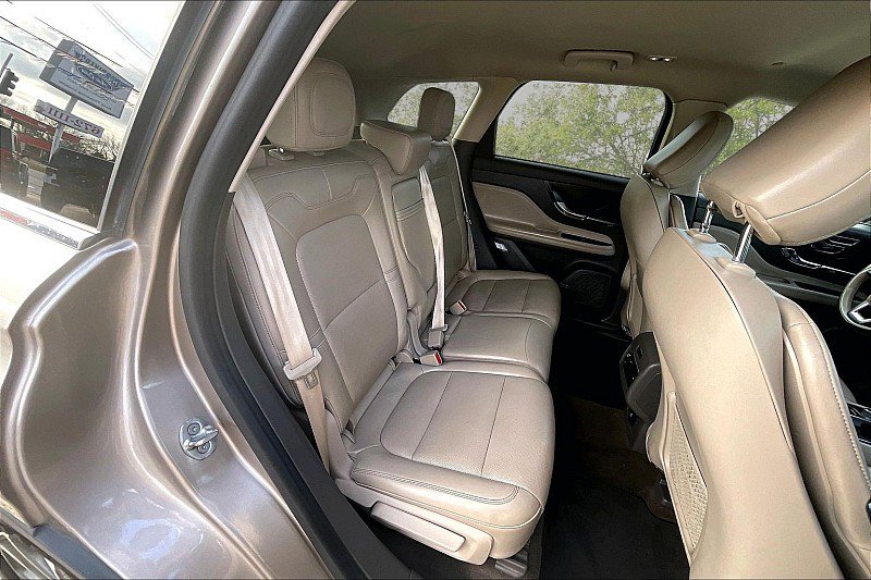 Used 2021 Lincoln Corsair AWD w/ Equipment Group 101A image 23