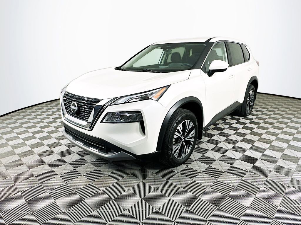 Certified 2023 Nissan Rogue SV image 4