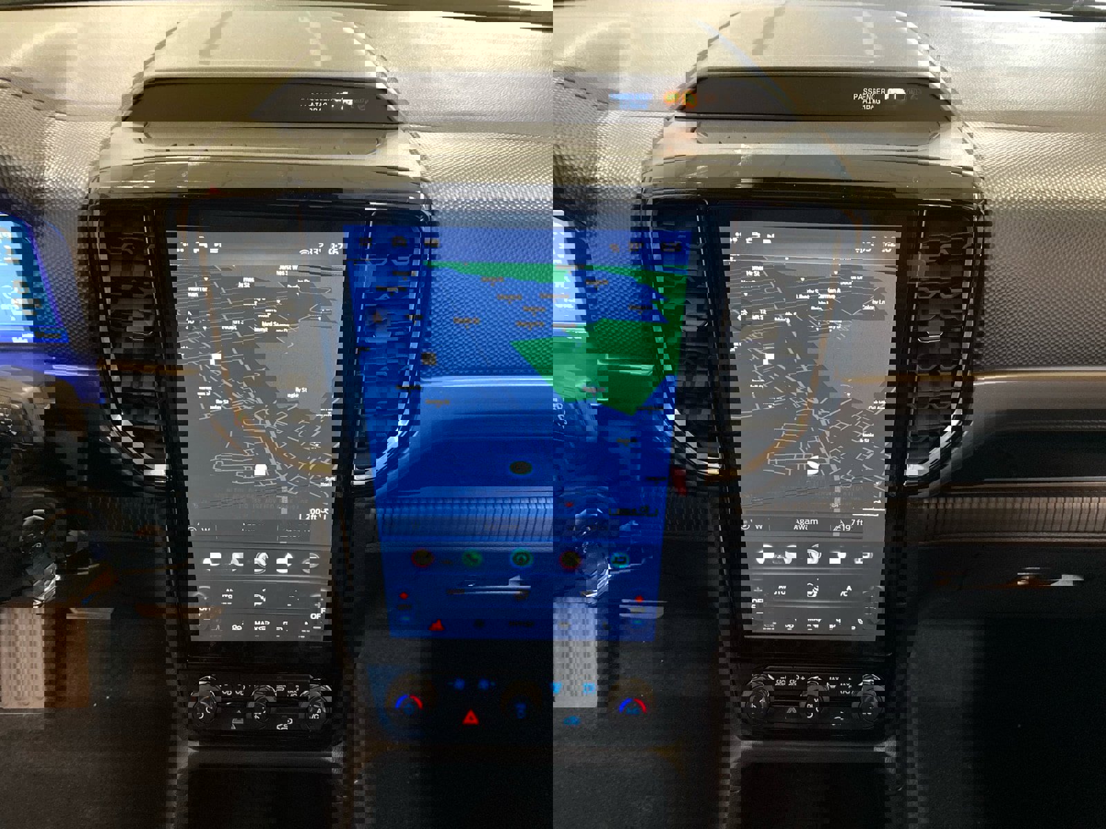 New 2025 Ford Ranger XLT w/ Equipment Group 301A High image 30