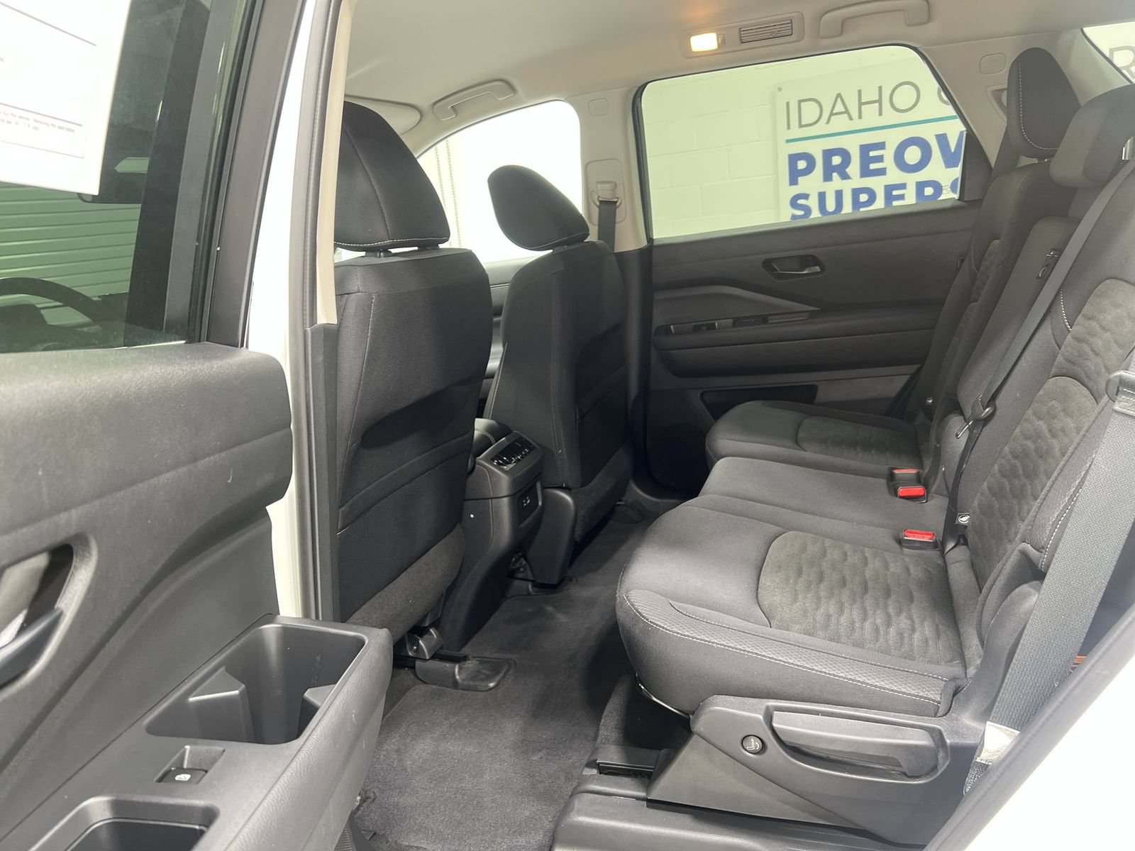 Used 2025 Nissan Pathfinder SV AWD/4WD image 21