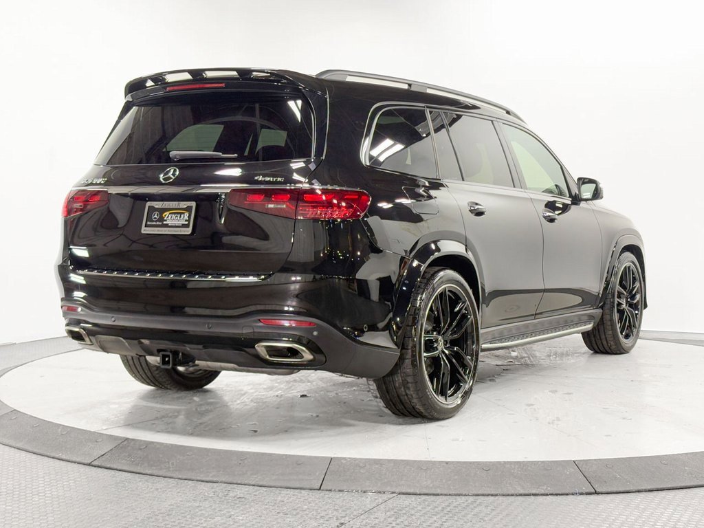 Used 2025 Mercedes-Benz GLS 580 4MATIC image 35