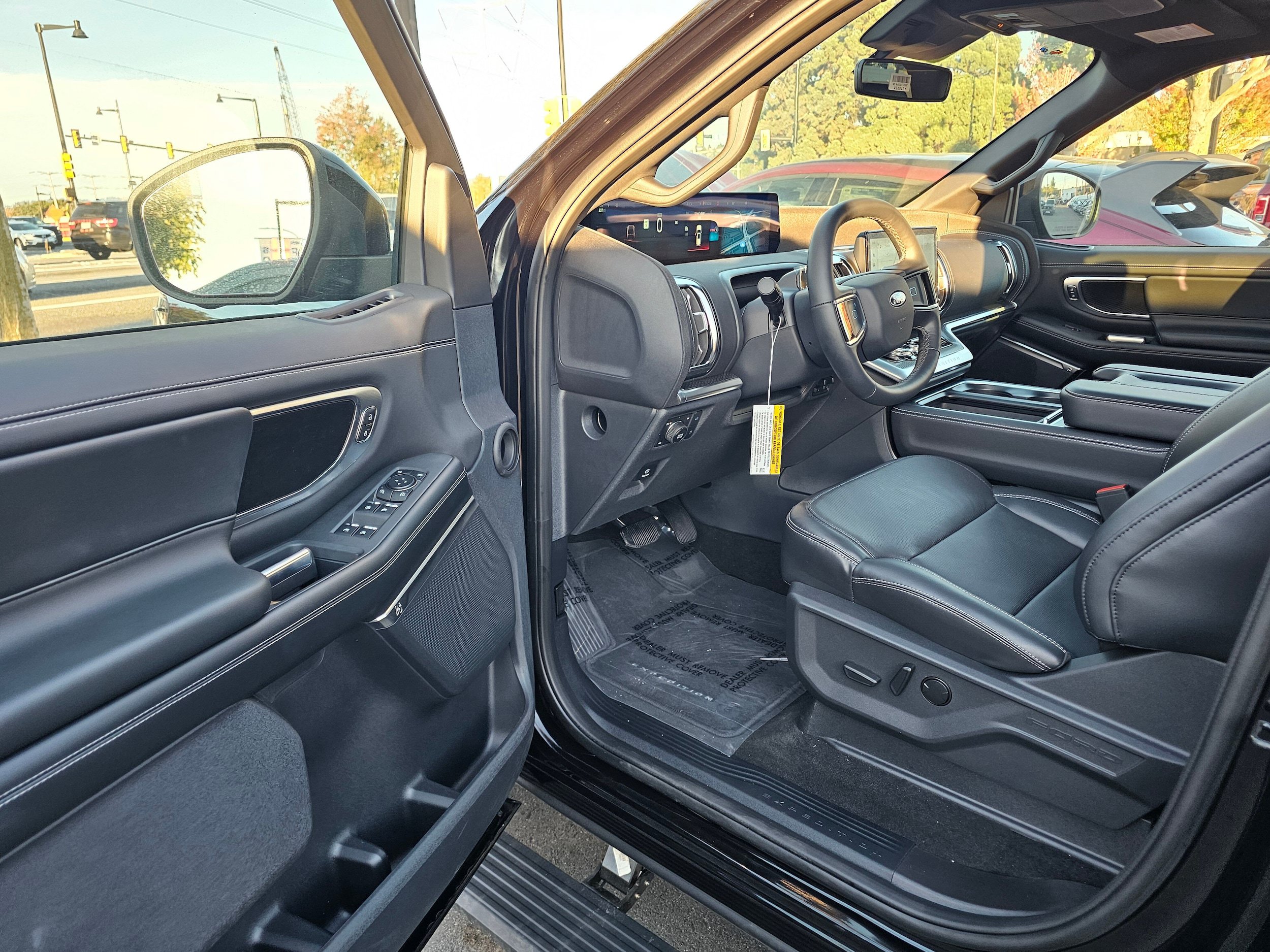 New 2026 Ford Expedition Max Platinum w/ Stealth Performance Package AWD/4WD image 15