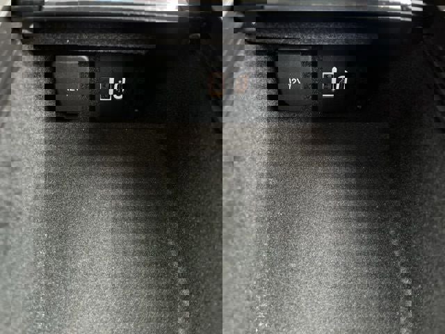 Used 2023 Lincoln Corsair Standard image 36