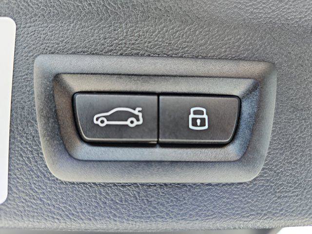 Used 2024 BMW X3 xDrive30i w/ Convenience Package w/ZPA image 13