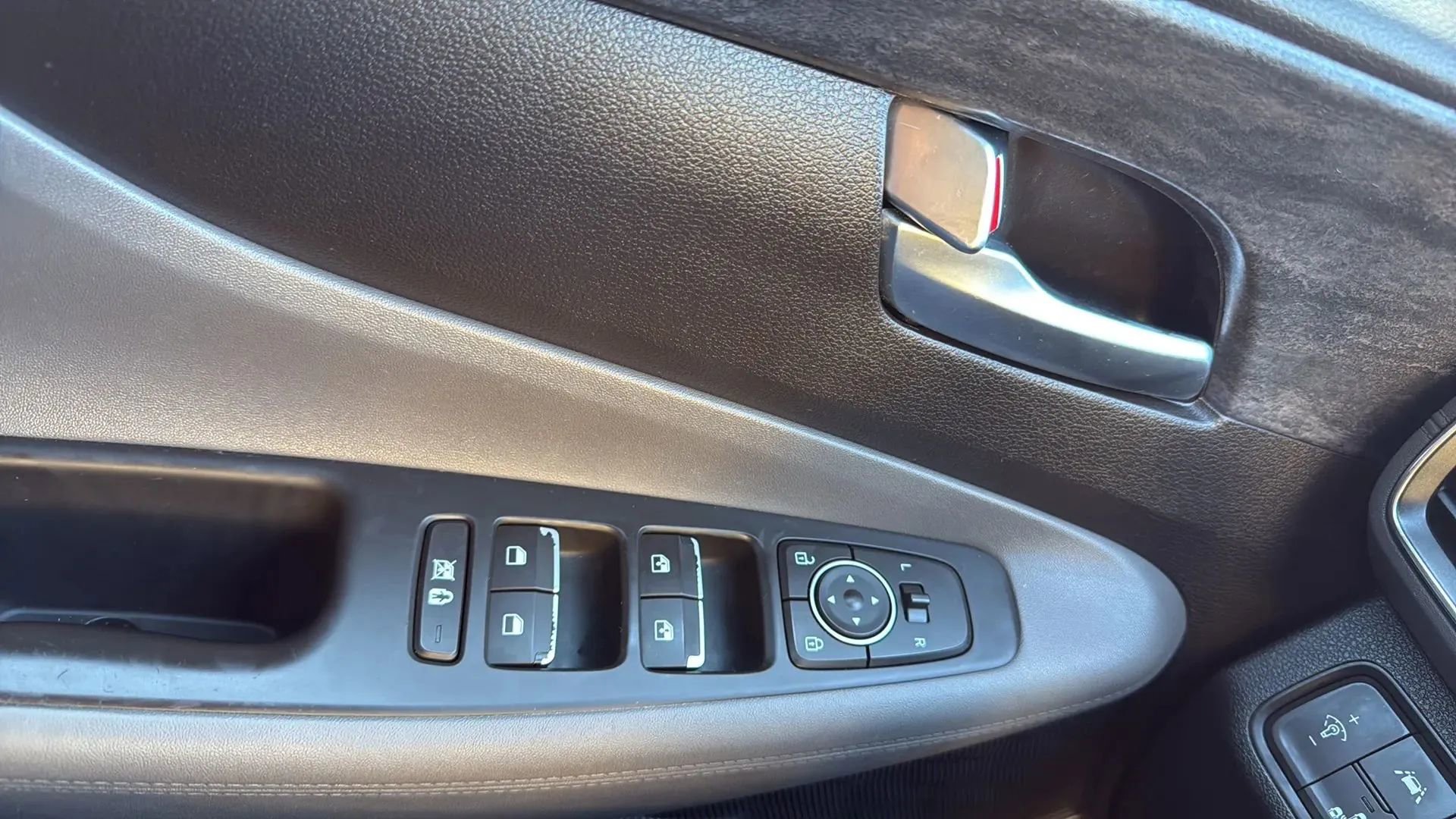 Used 2019 Hyundai Santa Fe SEL image 22