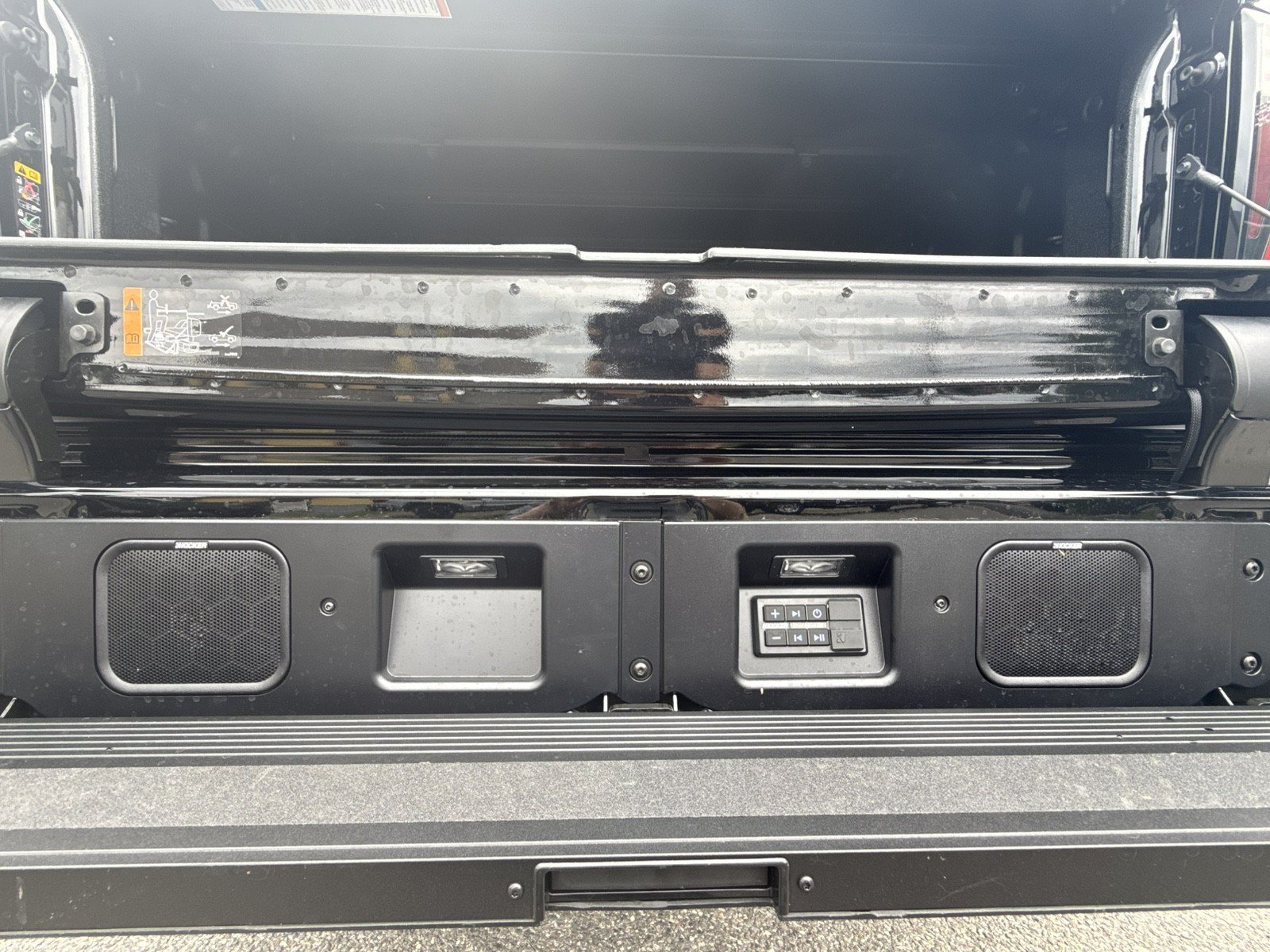 Used 2026 GMC Sierra 2500 AT4X w/ AT4X AEV Edition AWD/4WD image 16