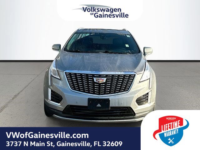 Used 2023 Cadillac XT5 Premium Luxury AWD/4WD image 2