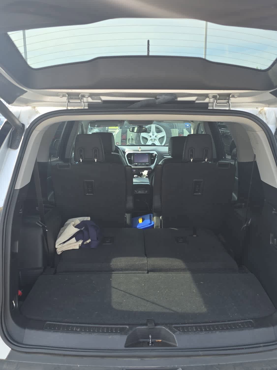 Used 2019 GMC Acadia SLT FWD image 4