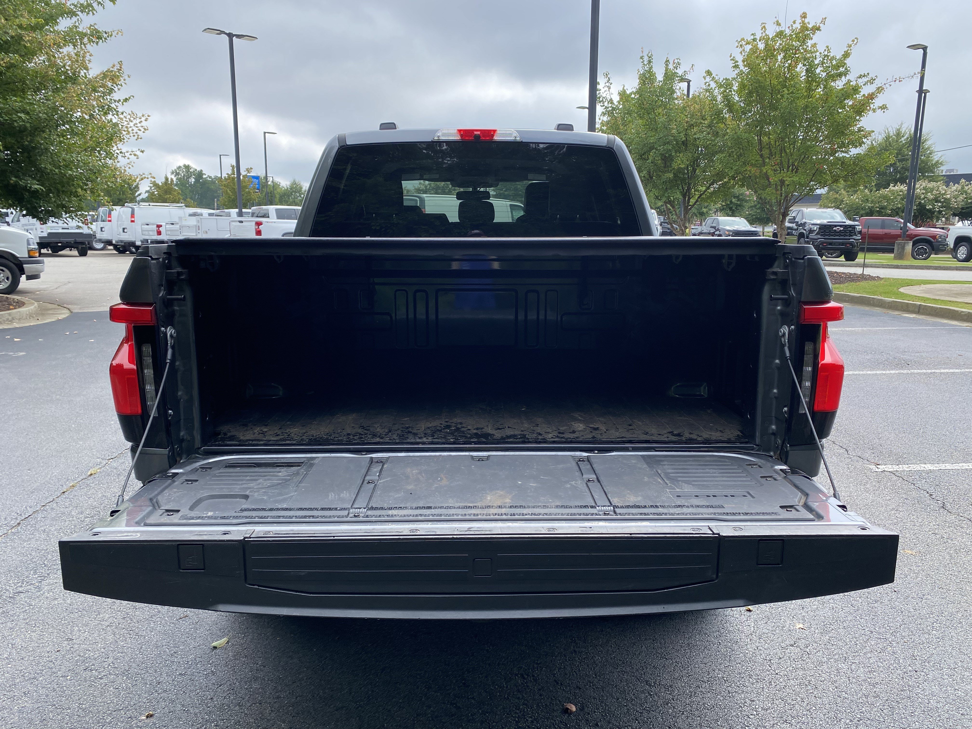 Used 2025 Ford F150 Lightning Flash AWD/4WD image 11
