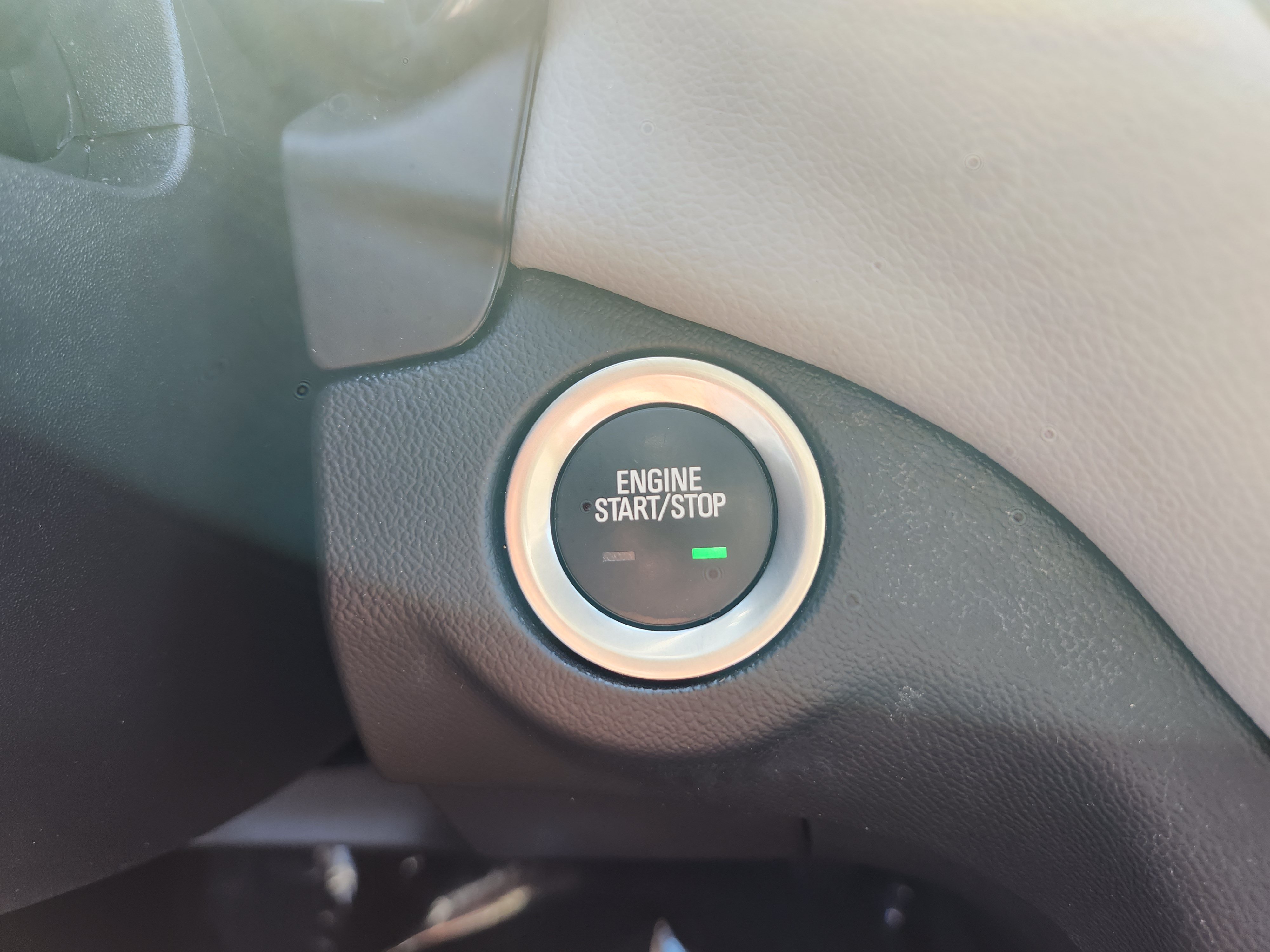 Used 2023 Chevrolet Equinox LT FWD image 4