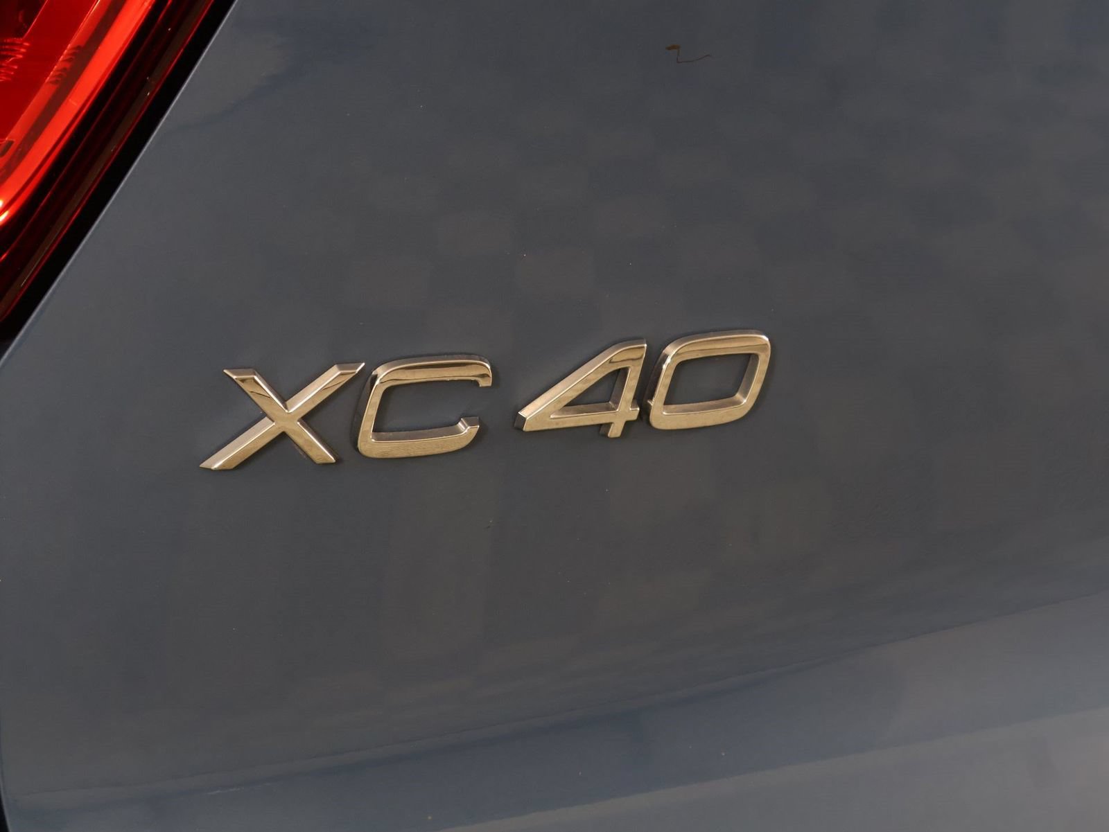 Used 2023 Volvo XC40 B5 Plus w/ Protection Package Premier AWD/4WD image 19