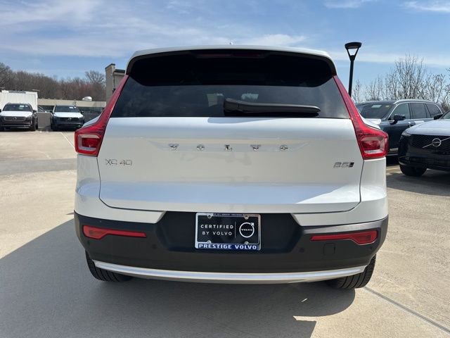 Certified 2023 Volvo XC40 B5 Plus w/ Climate Package image 7