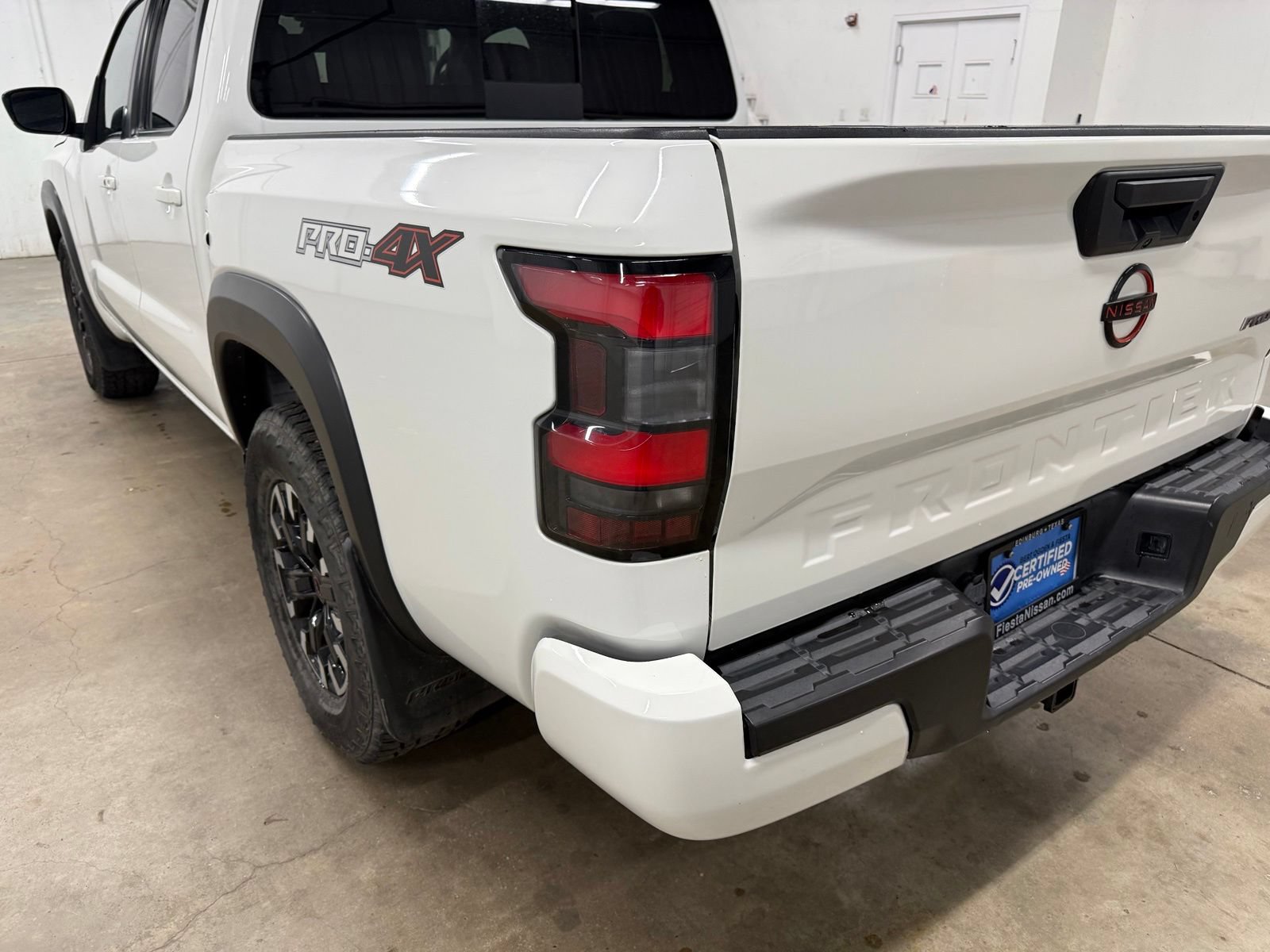 Used 2023 Nissan Frontier PRO-4X w/ Tow Package AWD/4WD image 8