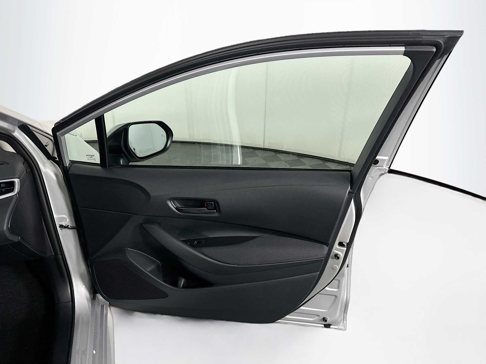 Used 2026 Toyota Corolla LE image 30