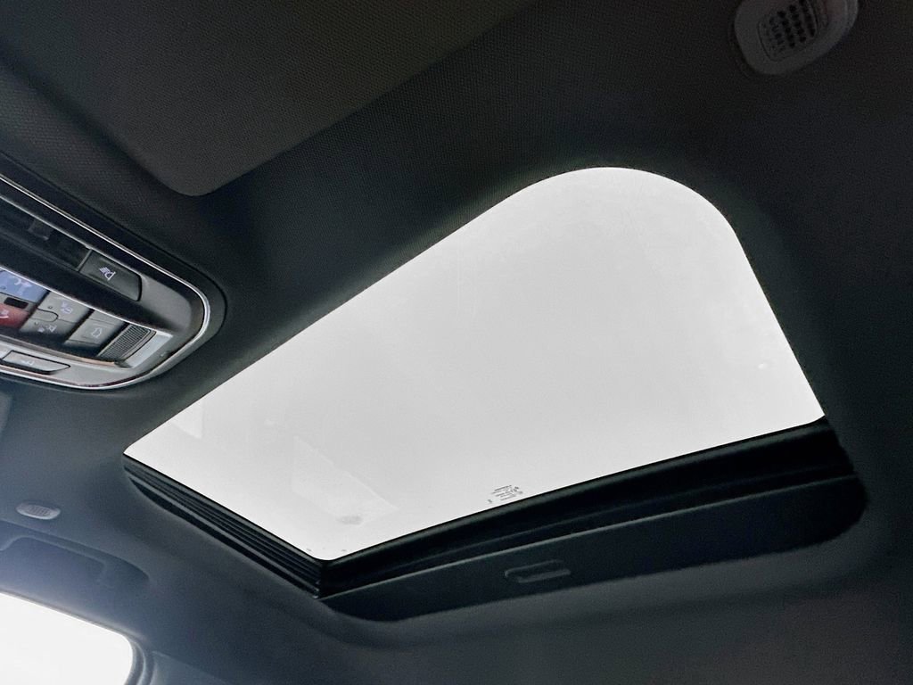 New 2025 Jeep Grand Cherokee Laredo X w/ Luxury Tech Group I image 13