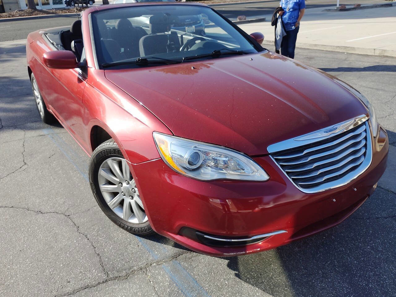 Used 2013 Chrysler 200 Touring image 1