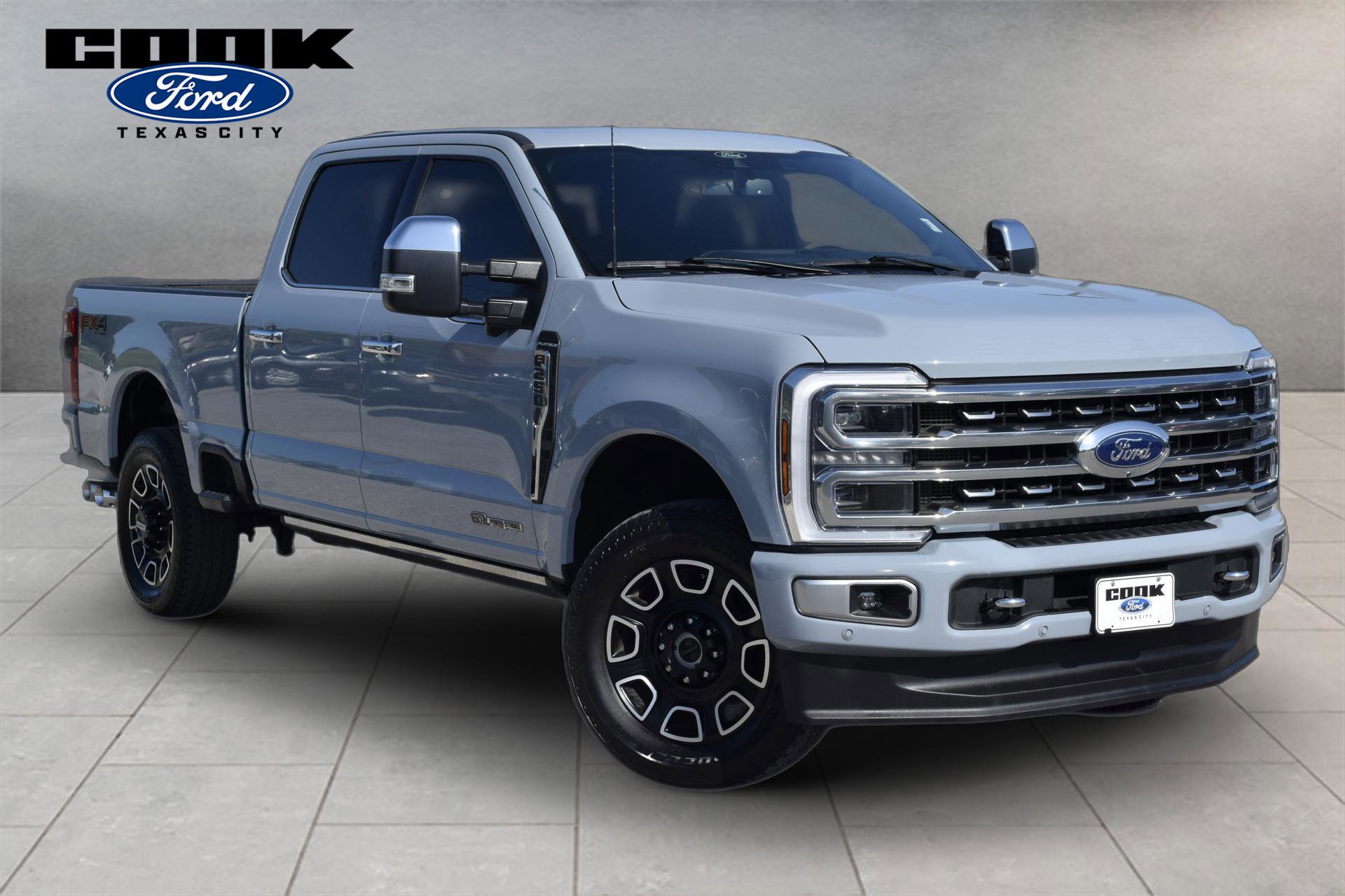 Used 2024 Ford F250 Platinum w/ FX4 Off-Road Package AWD/4WD image 2