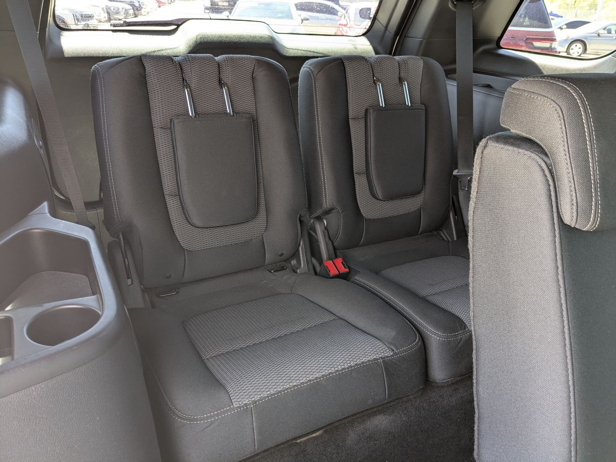 Used 2017 Ford Explorer XLT w/ Equipment Group 201A AWD/4WD image 27