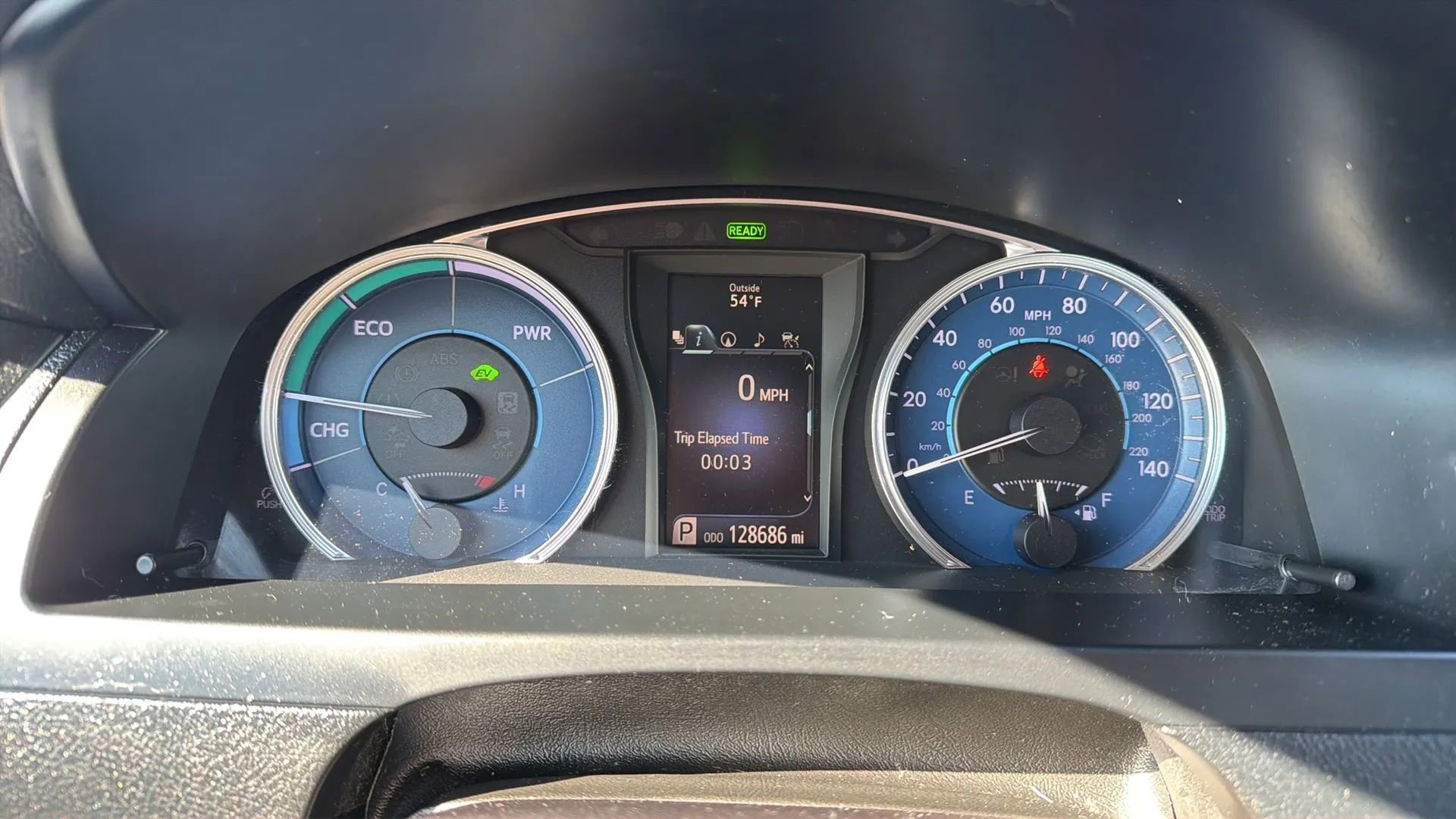 Used 2016 Toyota Camry XLE w/ Moonroof Package FWD image 16