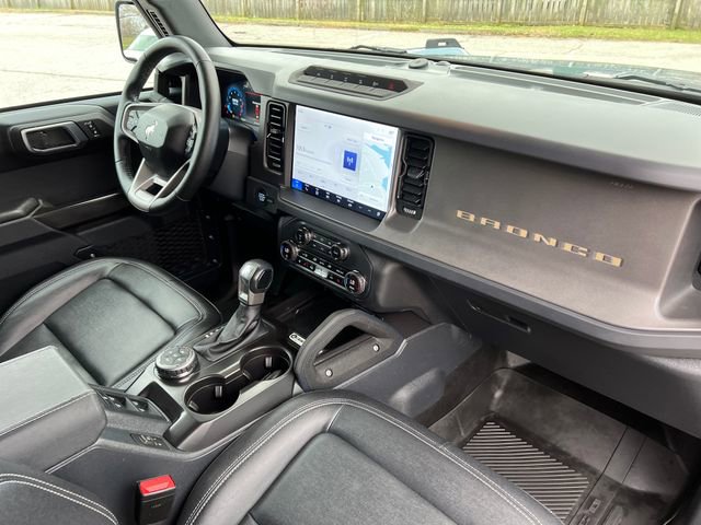 Used 2025 Ford Bronco Badlands image 38